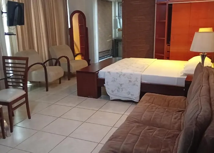 Serrano Park Hotel